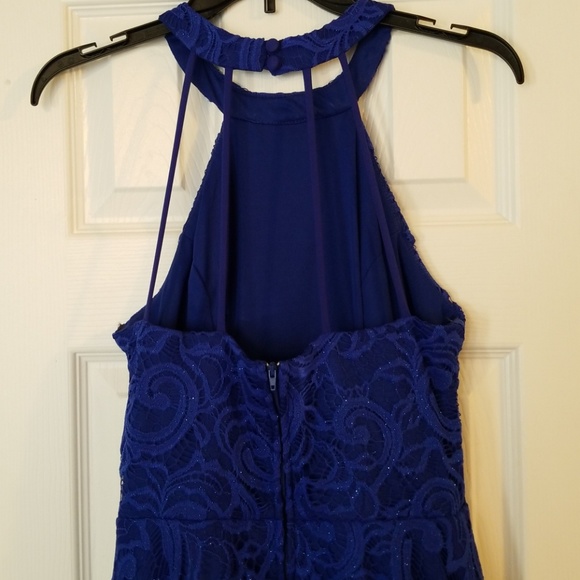 Short blue dress! - Picture 5 of 5